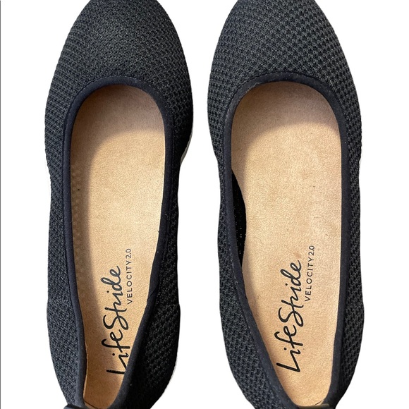 Life stride Ziggy womens slip ons- size 7 - only worn once! - Picture 4 of 5